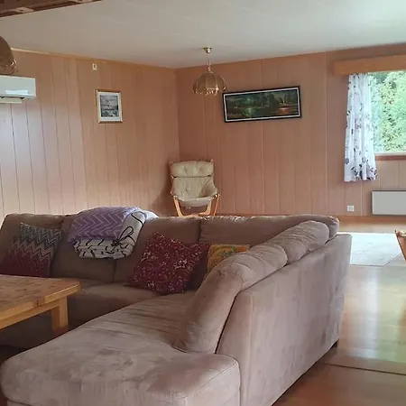 Casa de Férias Feriehus Pa Hestnes, *